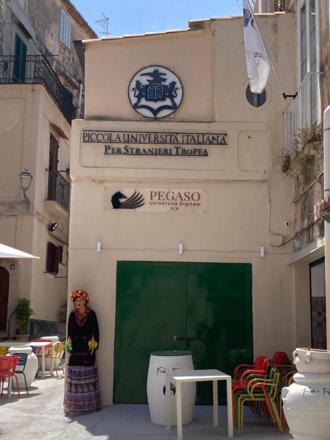 Ferienwohnung Domus Luxury Tropea Exterior foto